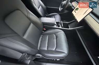 Седан Tesla Model 3 2019 в 