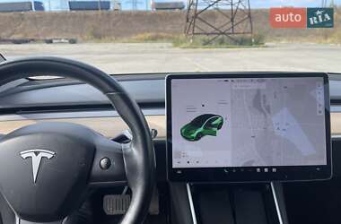Седан Tesla Model 3 2018 в 
