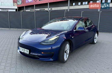 Седан Tesla Model 3 2019 в Киеве