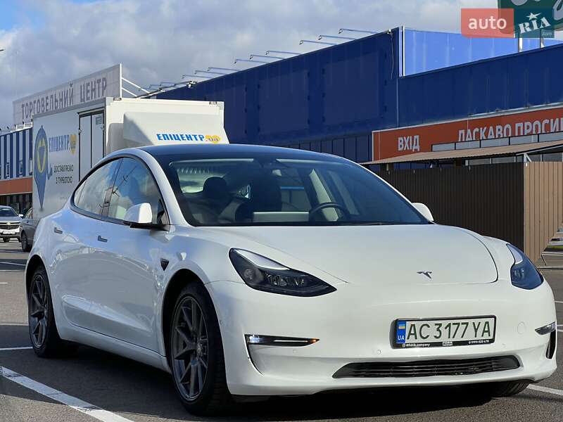 Седан Tesla Model 3 2022 в Луцке фото 22 Седан Tesla Model 3 2022 в Луцке