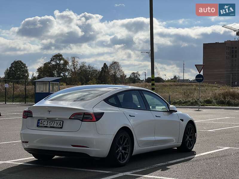 Седан Tesla Model 3 2022 в Луцке фото 17 Седан Tesla Model 3 2022 в Луцке