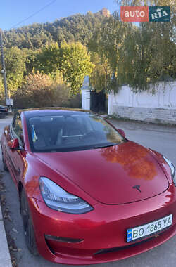 Седан Tesla Model 3 2018 в Тернополі