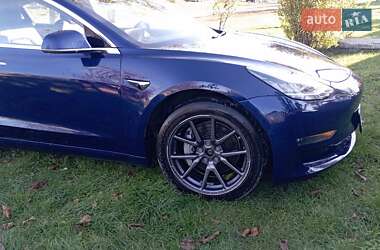 Седан Tesla Model 3 2018 в 