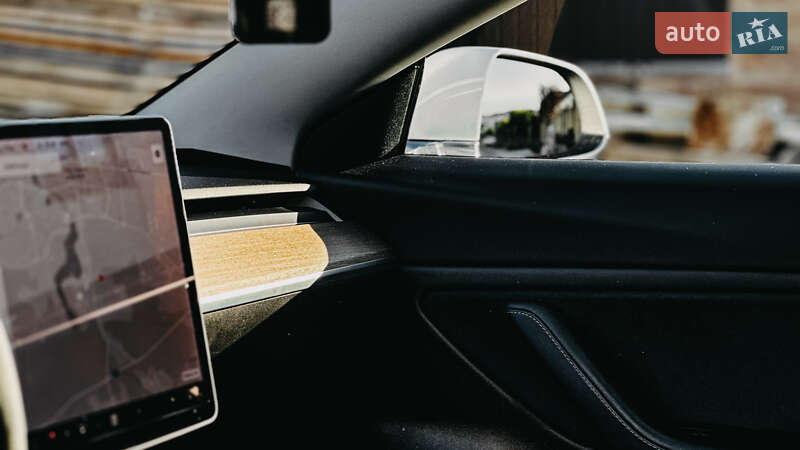 Седан Tesla Model 3 2020 в Рівному фото 24 Седан Tesla Model 3 2020 в Рівному