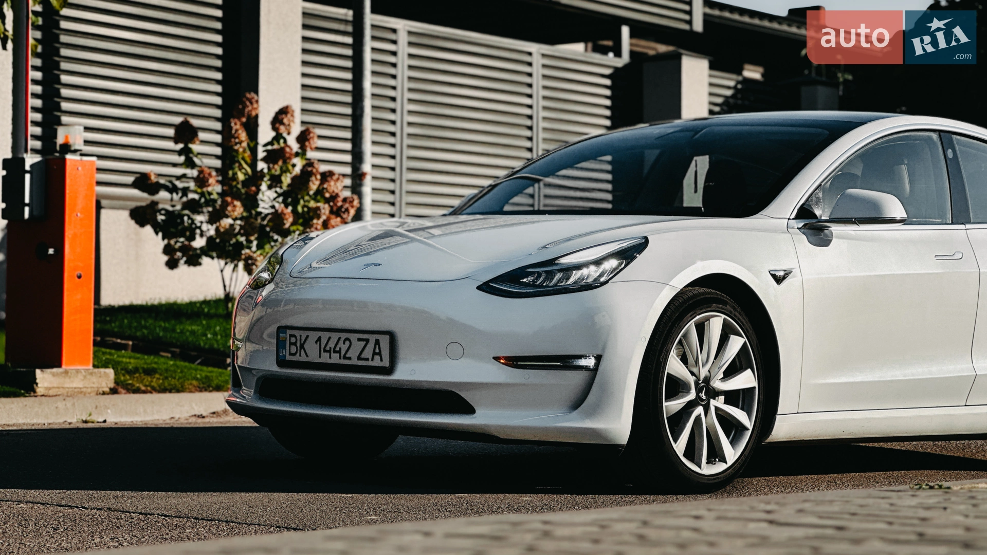 2020 Tesla Model 3 - мініатюра 5