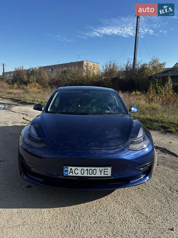 Седан Tesla Model 3 2019 в Луцьку