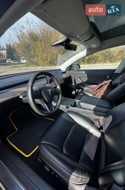 Седан Tesla Model 3 2019 в 