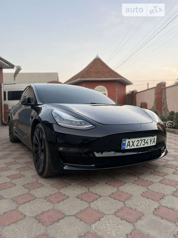Седан Tesla Model 3 2020 в Харкові