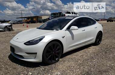 Tesla Model 3 2020