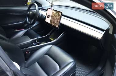 Седан Tesla Model 3 2019 в Запорожье