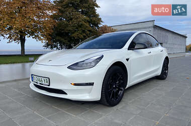 Седан Tesla Model 3 2019 в Кременчуге