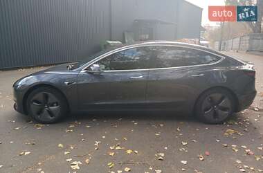 Седан Tesla Model 3 2018 в 