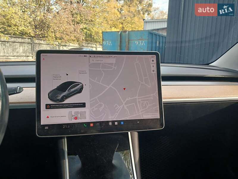 Седан Tesla Model 3 2018 в Киеве