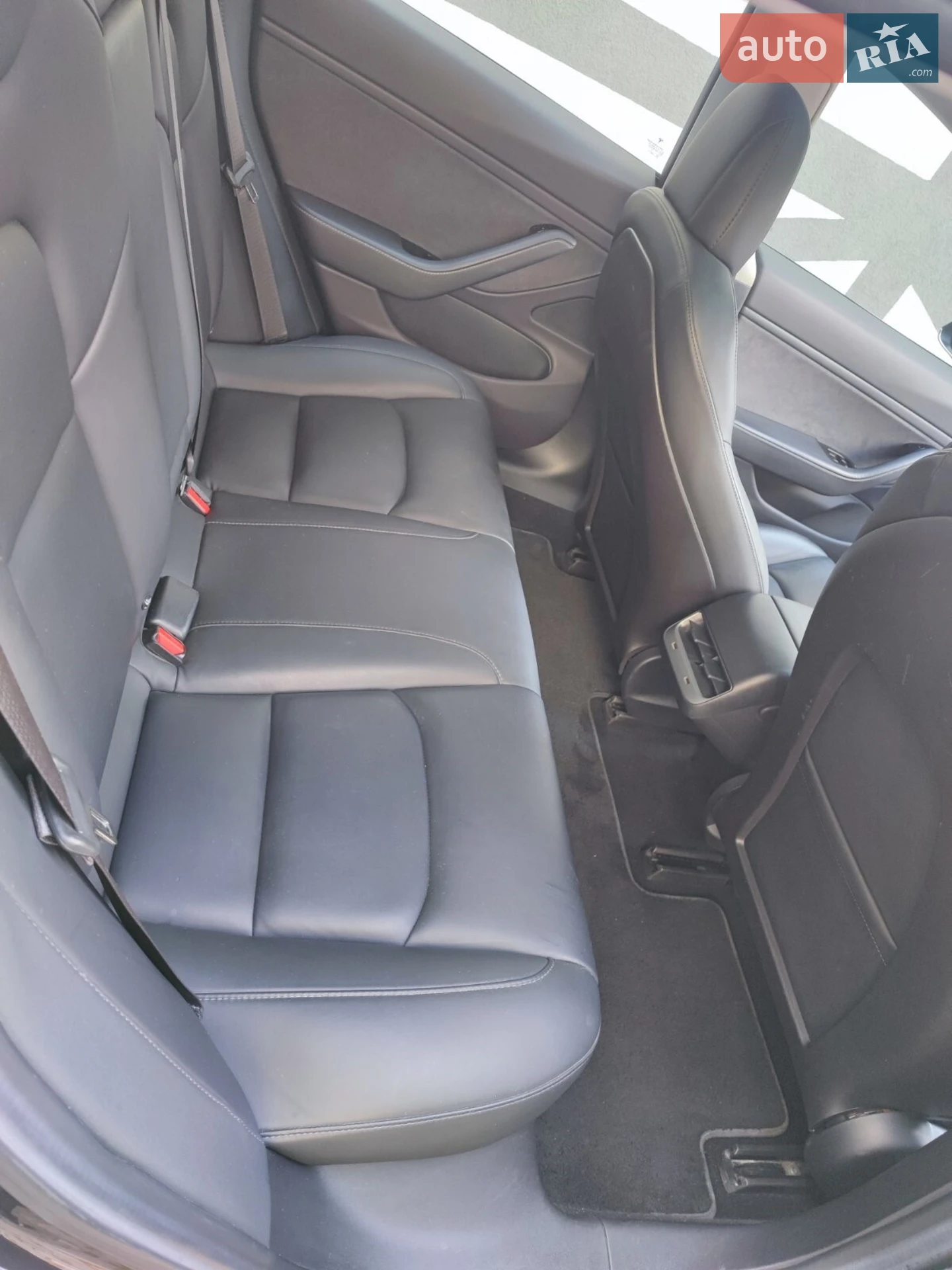 2018 Tesla Model 3 - мініатюра 11
