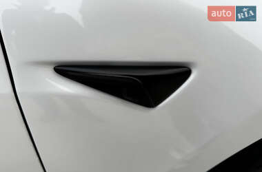 Седан Tesla Model 3 2022 в Житомире