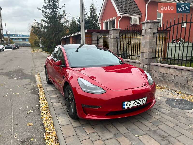 Седан Tesla Model 3 2022 в Киеве фото 3 Седан Tesla Model 3 2022 в Киеве