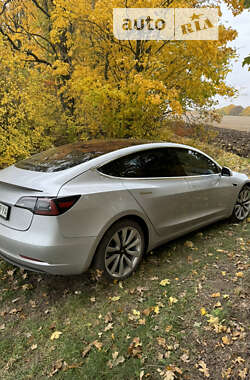 Седан Tesla Model 3 2018 в 