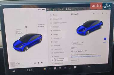 Седан Tesla Model 3 2021 в 