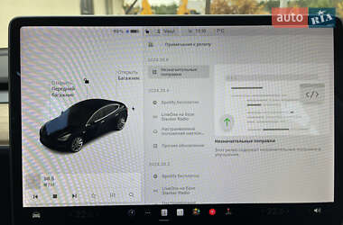 Седан Tesla Model 3 2020 в 