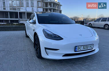 Седан Tesla Model 3 2022 в Львове