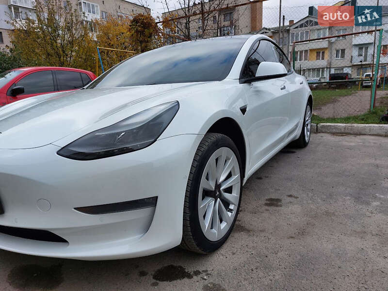 Седан Tesla Model 3 2021 в Кременце фото 14 Седан Tesla Model 3 2021 в Кременце