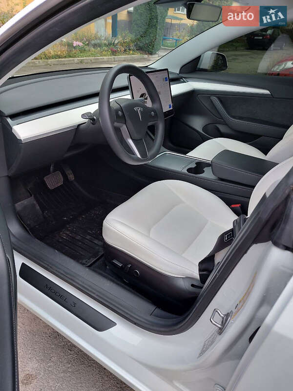 Седан Tesla Model 3 2021 в Кременце фото 24 Седан Tesla Model 3 2021 в Кременце