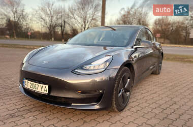 tesla model-3 2018 в Бурштын от профессионального продавца Мар'ян