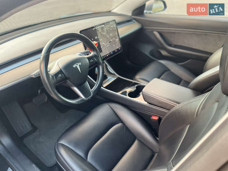 Седан Tesla Model 3 2018 в Бурштині фото 13 Седан Tesla Model 3 2018 в Бурштині