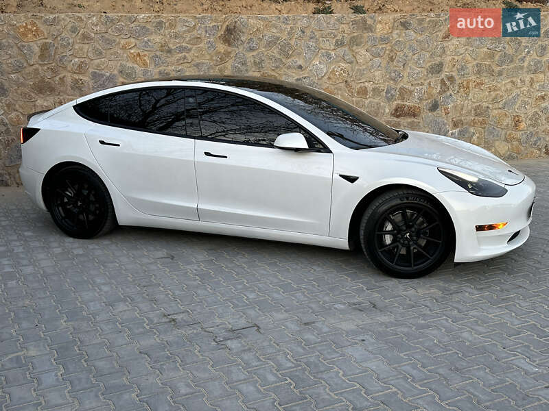 Седан Tesla Model 3 2022 в Виннице фото 15 Седан Tesla Model 3 2022 в Виннице