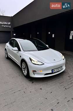 Седан Tesla Model 3 2021 в Львове