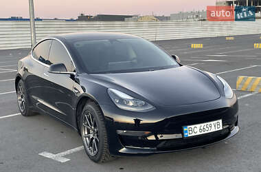 Седан Tesla Model 3 2019 в 