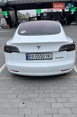 Седан Tesla Model 3 2018 в 