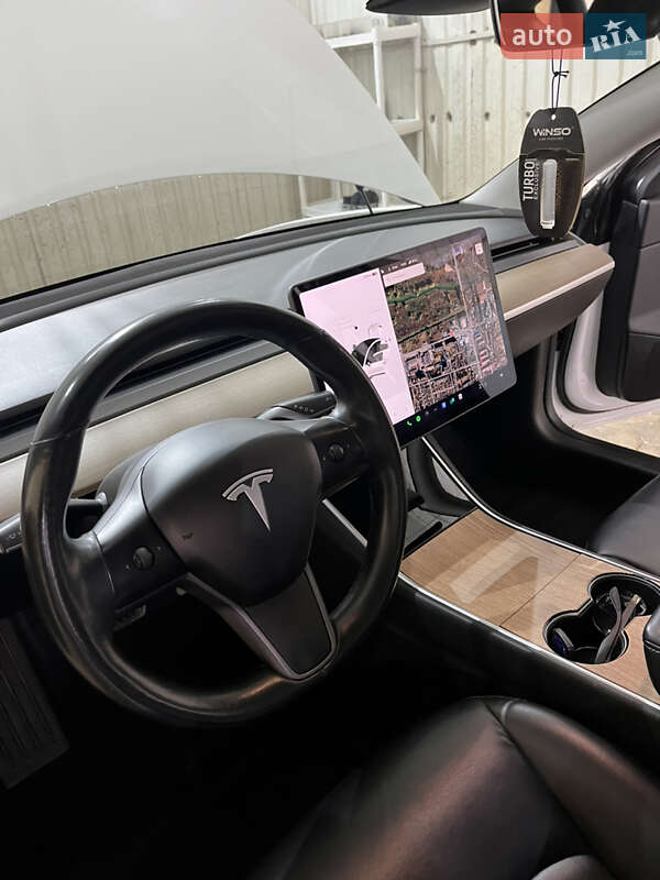Седан Tesla Model 3 2018 в Хмельницькому