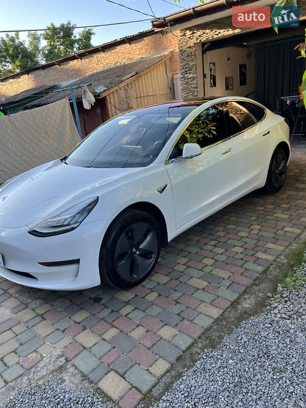 Седан Tesla Model 3 2018 в Хмельницькому