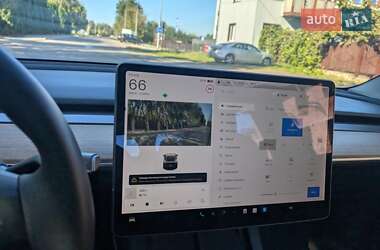 Седан Tesla Model 3 2020 в Луцьку