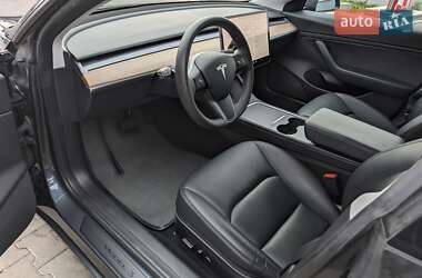 Седан Tesla Model 3 2020 в Луцьку