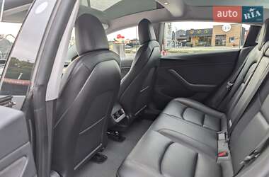 Седан Tesla Model 3 2020 в Луцьку