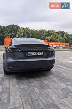 Седан Tesla Model 3 2020 в Луцьку