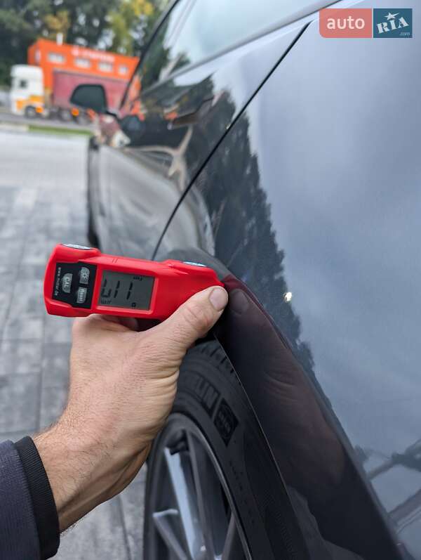 Седан Tesla Model 3 2020 в Луцьку