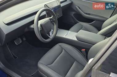 Седан Tesla Model 3 2023 в Днепре