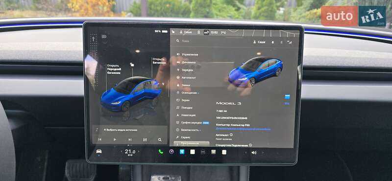 Седан Tesla Model 3 2023 в Днепре