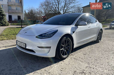 Седан Tesla Model 3 2020 в Самборе