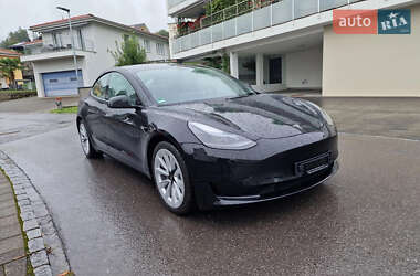 Седан Tesla Model 3 2018 в Киеве