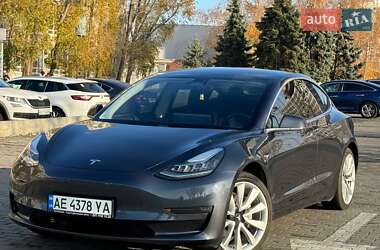 Седан Tesla Model 3 2017 в Дніпрі