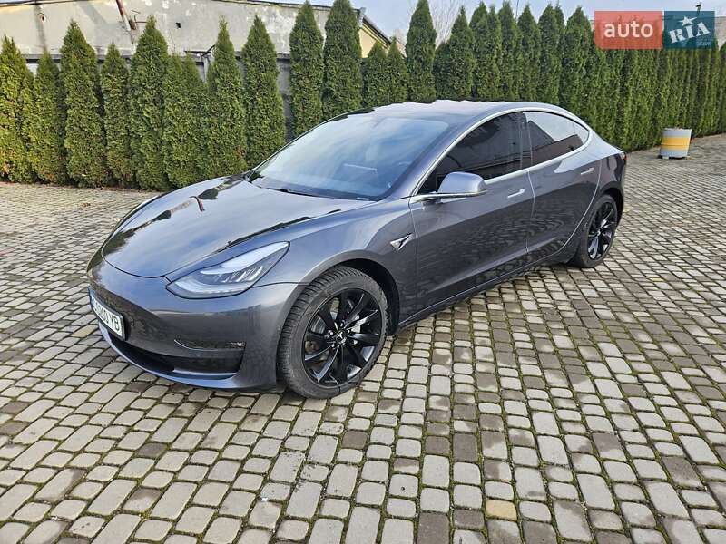 Седан Tesla Model 3 2019 в Червонограде