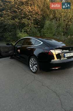 Седан Tesla Model 3 2020 в Вінниці