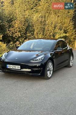 Седан Tesla Model 3 2020 в Вінниці