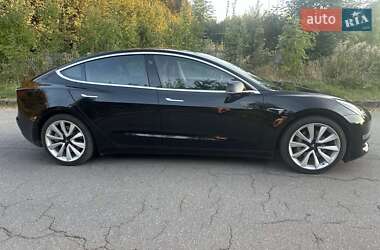 Седан Tesla Model 3 2020 в Вінниці