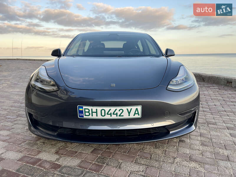 Седан Tesla Model 3 2018 в Одессе