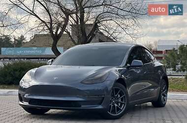 Седан Tesla Model 3 2023 в Киеве